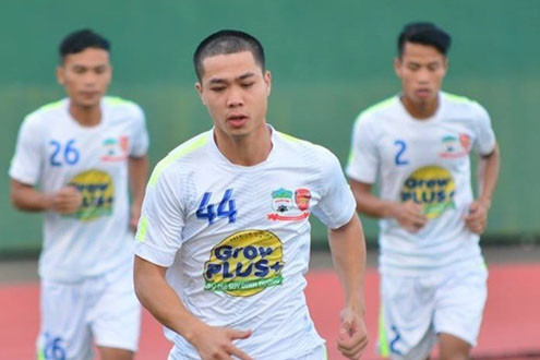 B.Bình Dương mất ngôi đầu; HAGL thua tan nát