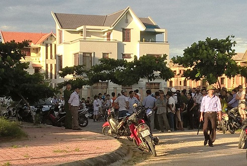 Kinh hoàng phát hiện xác chết trơ xương trong khu đô thị