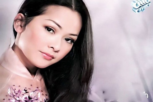 Như Quỳnh U50 vẫn đẹp mặn mà "khó cưỡng" khi về nước