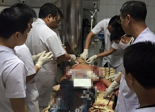 Tin tức pháp luật ngày 6/8: Học sinh lớp 11 bị bạn đâm thủng bụng