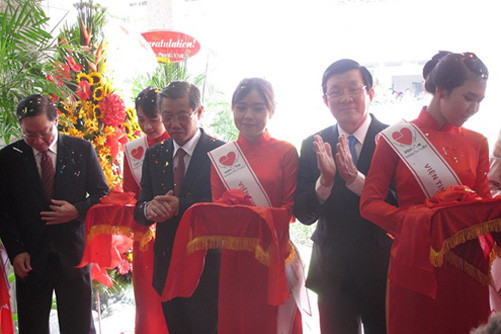 Chủ tịch nước dự lễ khánh thành Khu kỹ thuật Viện Tim TP.HCM