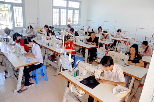 Bàn về một số vấn đề trong giải quyết án lao động