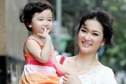 Những mỹ nhân quyết định không đi thêm bước nữa để nuôi con của showbiz Việt