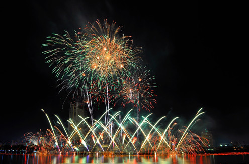 Những điểm bắn pháo hoa ngày 2/9 ở Hà Nội và TP Hồ Chí Minh