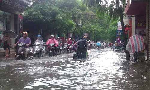 Dự báo thời tiết ngày 10/9: Tây Nguyên và Nam bộ đề phòng tố lốc