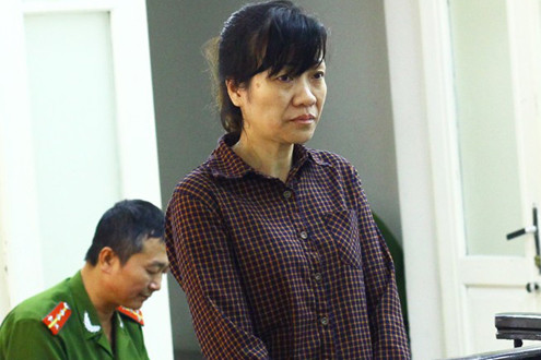 Người đàn bà cô độc và án tử trên đầu