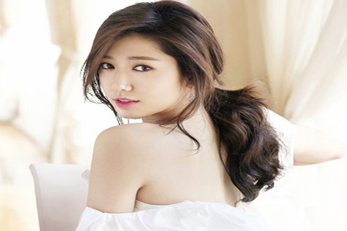 Khi những ngọc nữ của showbiz Hàn diện đồ sexy