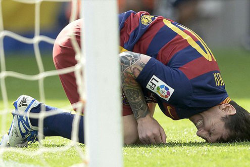 Thắng Las Palmas, Barcelona trả giá đắt