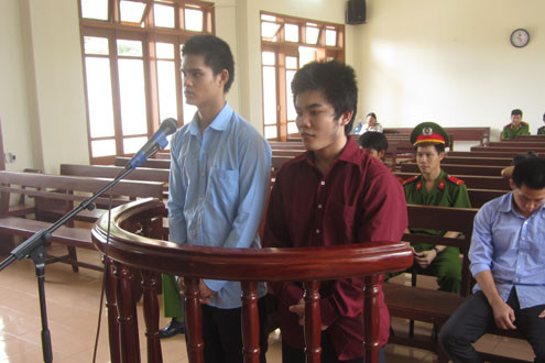 Dùng xe máy thực hiện hơn chục vụ cướp giật tài sản