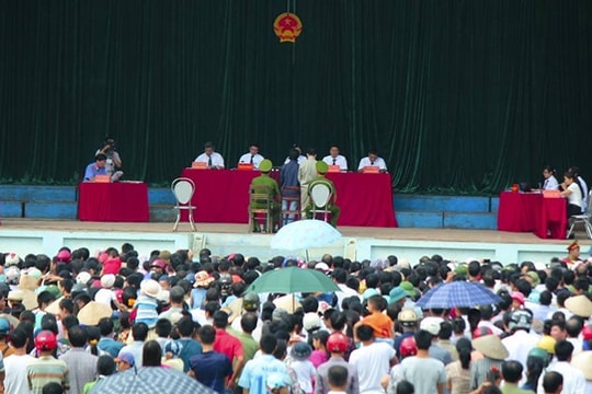 Cha con trong vụ án giết người, hiếp dâm