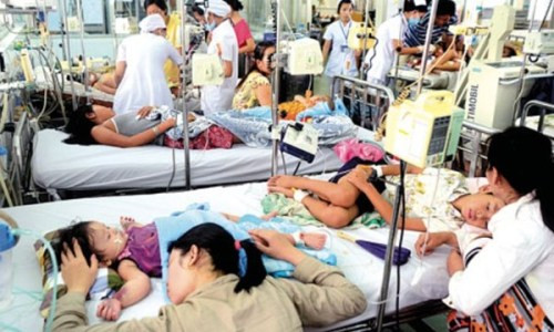 Bệnh viện quá tải tiềm ẩn nguy cơ dịch chồng dịch