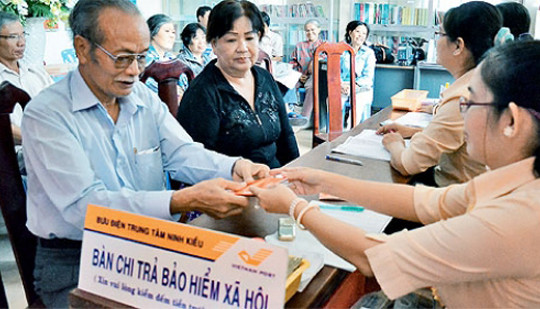 Bảo hiểm hưu trí bổ sung có khả thi?