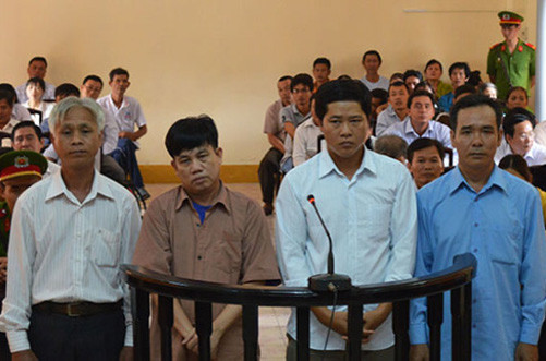 Lợi dụng chức quyền, nguyên Trưởng phòng Nông nghiệp lĩnh án