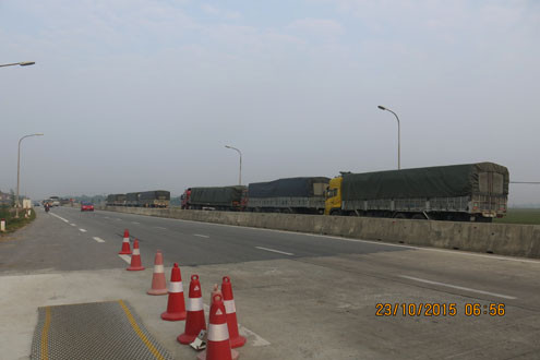 Xử phạt đoàn xe quá tải số tiền gần 300 triệu đồng