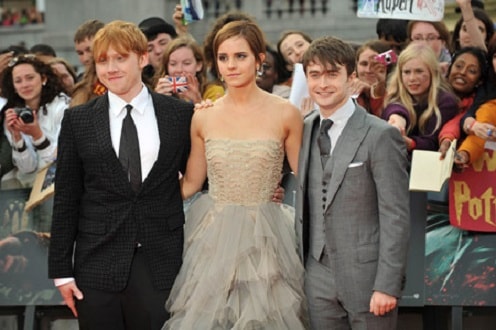 Harry Potter ra mắt trailer tái xuất với phần 8 trên sân khấu kịch