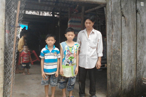 Vụ sản phụ tử vong sau khi sinh ở trạm y tế: Người nhà trả lại giấy chứng sinh vì nghi “có vấn đề”