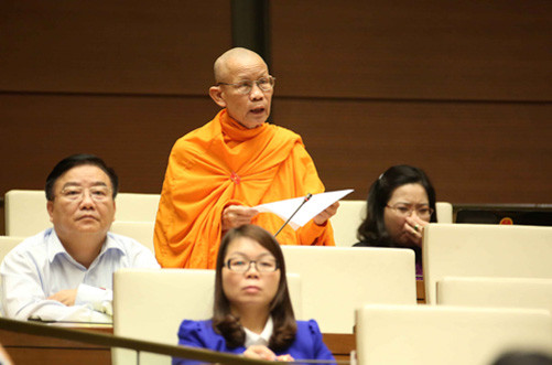Kỳ họp thứ 10, Quốc hội khóa XIII: Đảm bảo quyền tự do tín ngưỡng, tôn giáo của mọi người