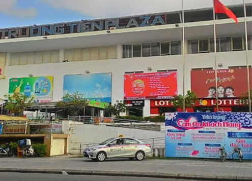 Huế: Nam thanh niên bị tường đè chết tại Trường Tiền Plaza