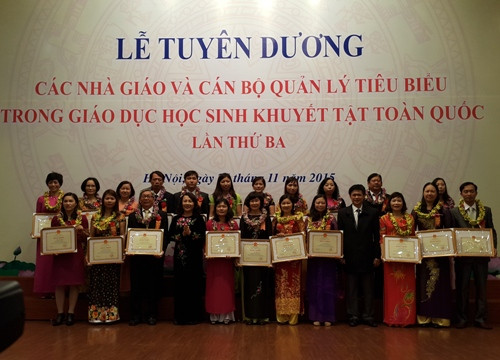 Tôn vinh 194 nhà giáo, cán bộ quản lý giáo dục học sinh khuyết tật