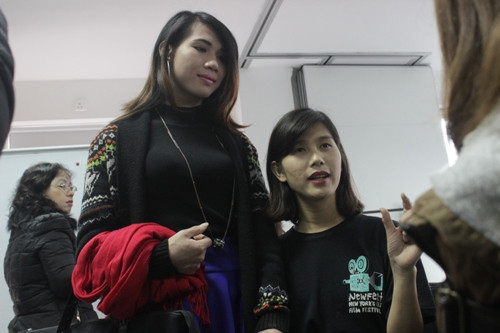 Người chuyển giới với nước mắt và nụ cười