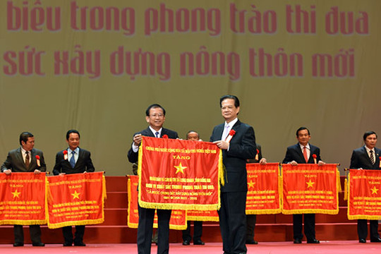 Tôn vinh điển hình tiên tiến phong trào thi đua “Cả nước chung sức xây dựng nông thôn mới"