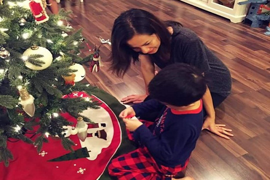 Sao Việt rộn ràng đón Noel sớm