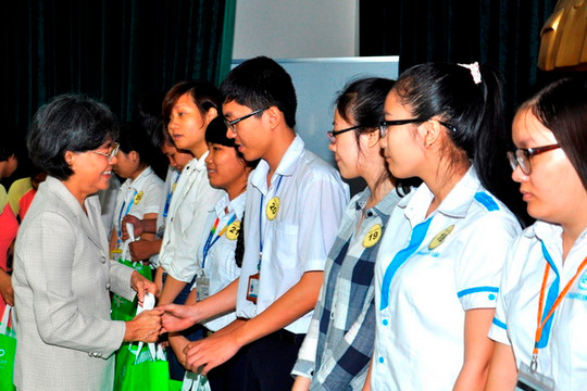 Saigon Co.op trao hơn 160 suất học bổng cho sinh viên nghèo vượt khó