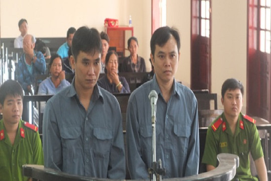 Tin tức xét xử ngày 16/12: "Cầm giùm" 50 tỉ đồng, 2 anh em lãnh 11 năm tù