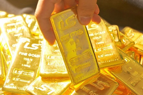 Giá vàng tăng nhẹ sau khi FED tăng lãi suất