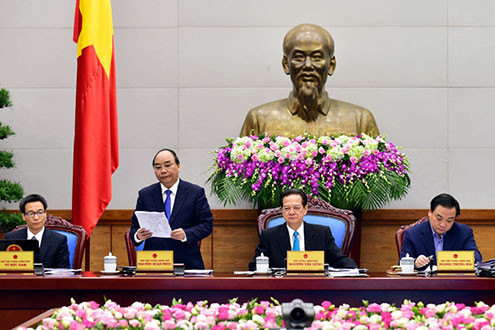 GDP cao nhất trong 8 năm, Thủ tướng đặt vấn đề nâng mục tiêu tăng GDP 2016 hơn 6,7%