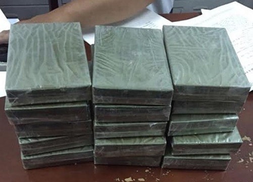 Đánh sập đường dây buôn bán ma túy lớn, thu 75,5 bánh heroin
