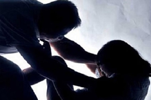 Sơn La: 5 học sinh lớp 9 khống chế hiếp dâm cô giáo