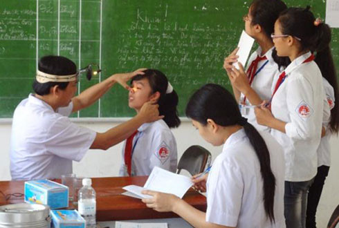 Bố trí nhân viên y tế trường học một cách hiệu quả