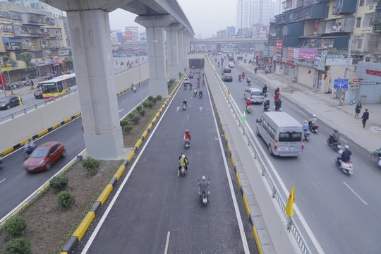 "Ngã tư khổ" hết cảnh ùn tắc sau thông xe hầm chui Thanh Xuân