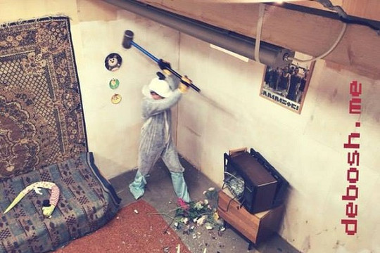 Dịch vụ lạ có 1 không 2 trên thế giới: Đập phá đồ để xả căng thẳng