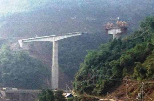 Vụ sập đà giáo cầu Suối Quanh: Đề nghị Bộ GTVT vào cuộc giám định nguyên nhân