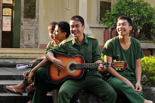 Đi dọc biên cương theo tiếng nhạc