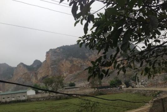 Thanh Hóa: Sập mỏ đá, 7 người bị vùi lấp