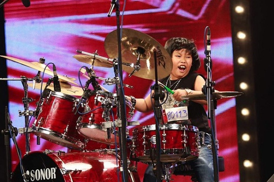 Vietnam’s Got Talent 2015: Thí sinh 8 tuổi nhận nút vàng đầu tiên