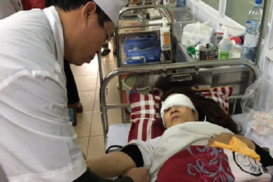 Tin tức pháp luật ngày 28/1: Một cán bộ Ban tiếp công dân bị chém trọng thương