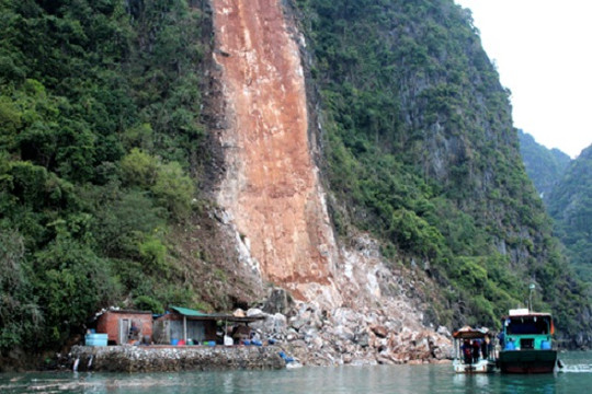 Tìm thấy thi thể 3 công nhân mất tích dưới biển