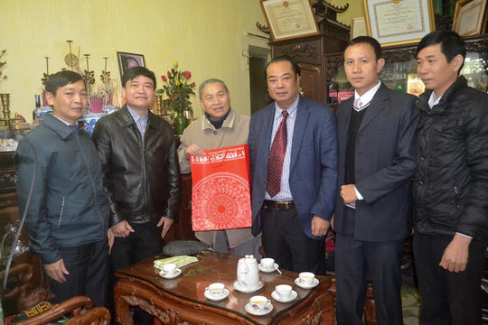Phó Chánh án Thường trực TANDTC Bùi Ngọc Hòa chúc Tết nguyên lãnh đạo TANDTC