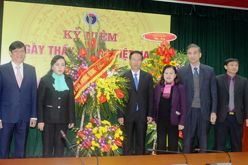 Ông Võ Văn Thưởng mong ngành Y tế xây dựng hình ảnh người thầy thuốc trong lòng dân