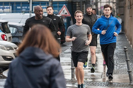 Tin tức thế giới 24 giờ: Ông chủ Facebook thuê vệ sĩ canh phòng IS