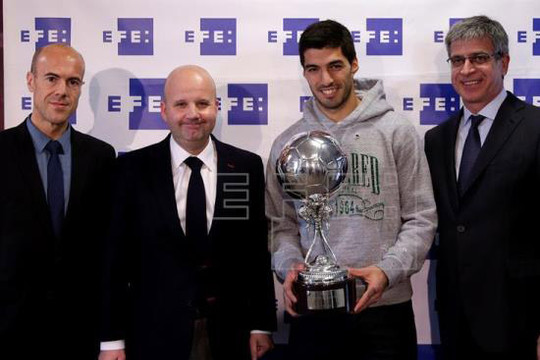 Suarez: “Tôi muốn có chiếc chân trái của Messi”