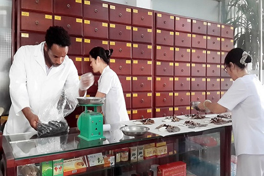 Xử lý nghiêm các trường hợp vi phạm y học cổ truyền