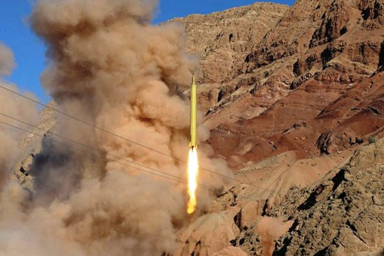 Tehran quyết không từ bỏ chương trình phát triển tên lửa