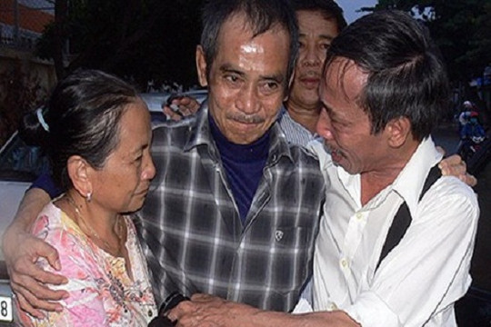 Ông Huỳnh Văn Nén bị ngã xe chấn thương nặng vùng đầu