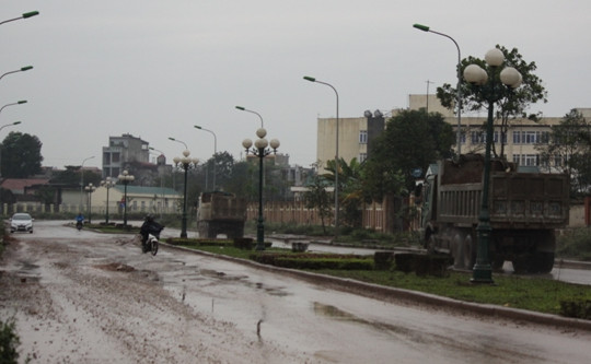 Thanh Hóa: Đường biến “thành ao” giữa lòng thành phố