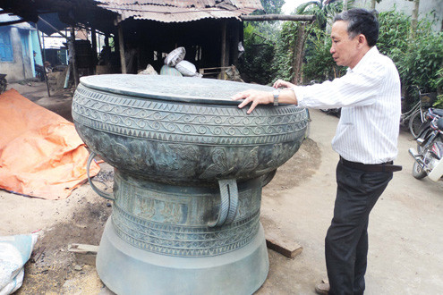 Đúc thành công 2 chiếc trống đồng có trọng lượng “khủng”